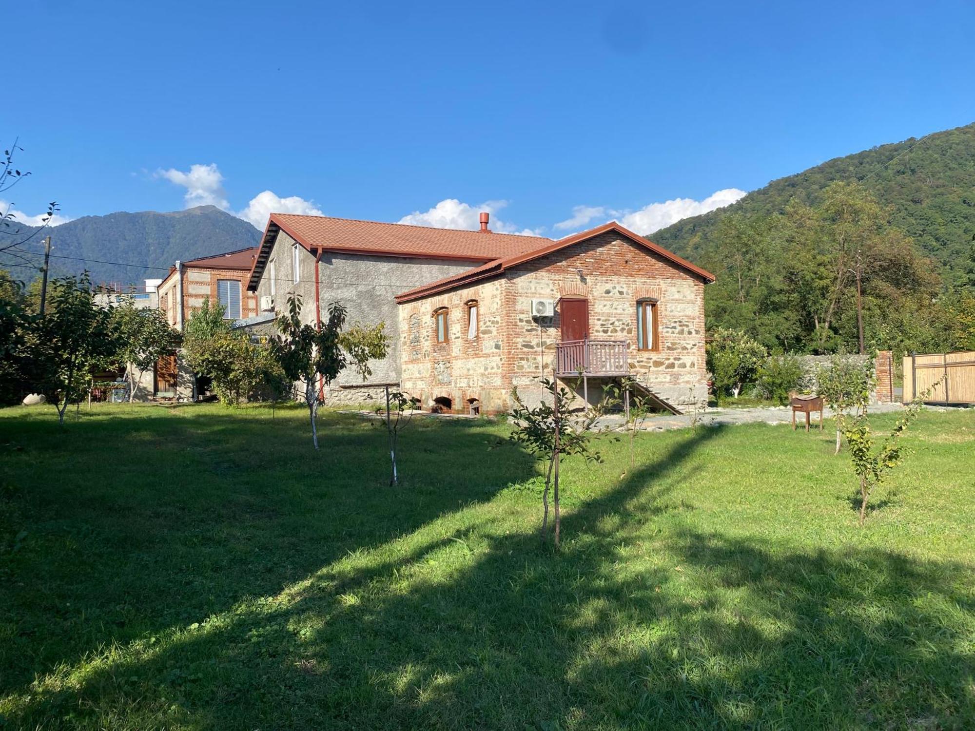 Отель Old House Лагодехи Экстерьер фото